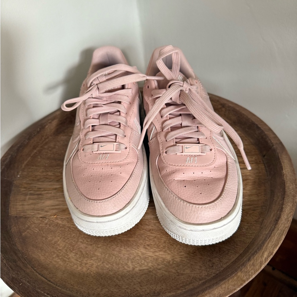 Nike Air Force 1 Women's sneakers in Soft Pink - Picture 4 of 6
